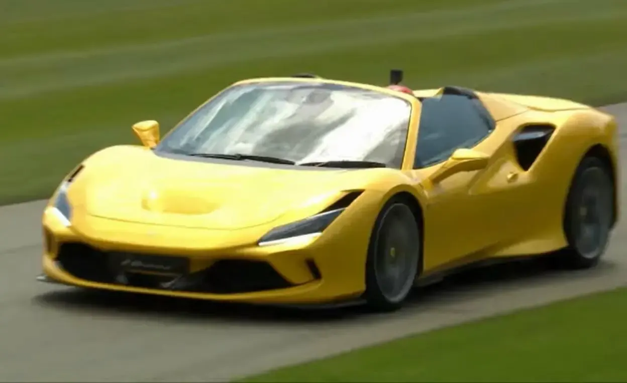 Ferrari F8 Spider