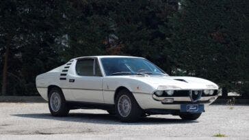 Alfa Romeo Montreal