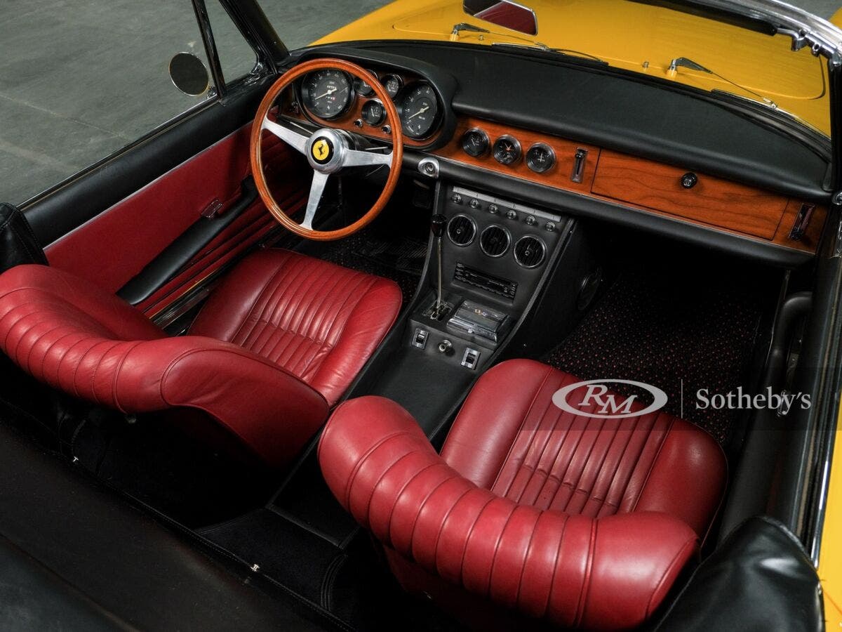 Ferrari 330 GTS 1968 asta