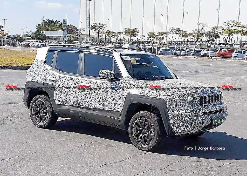 Jeep Renegade 2023 prototipo foto spia