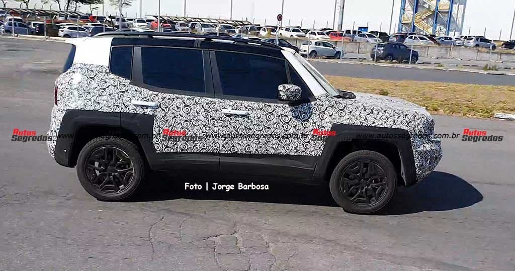 Jeep Renegade 2023 prototipo foto spia