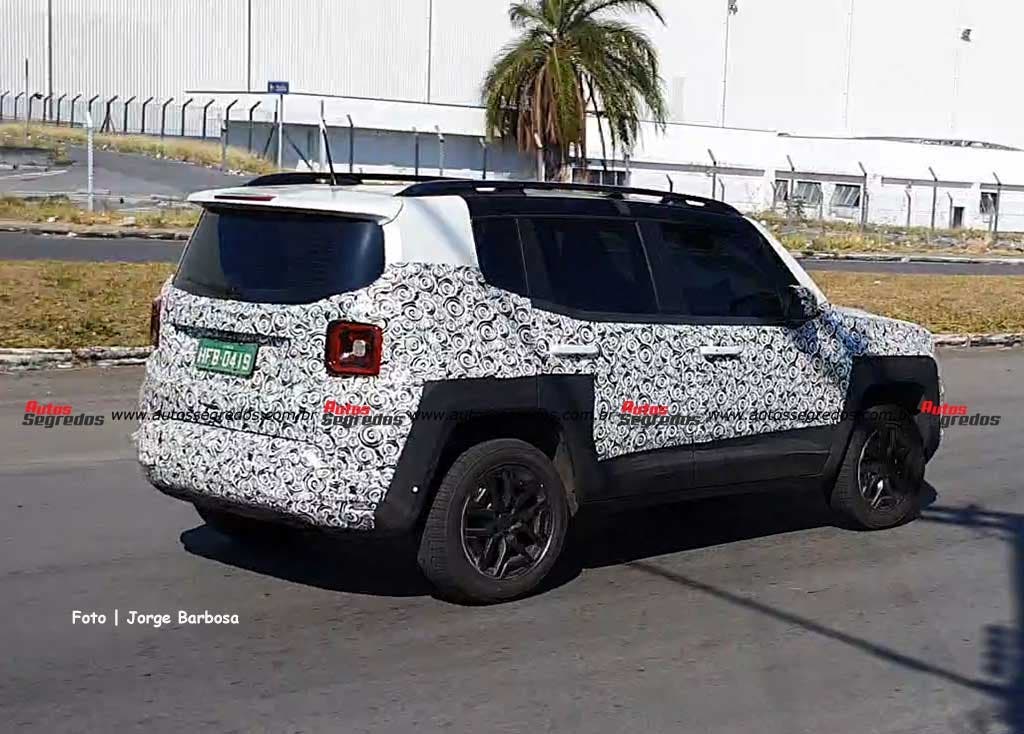 Jeep Renegade 2023 prototipo foto spia