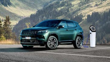 Nuova Jeep Compass 4xe Noleggio Chiaro