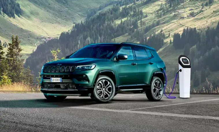 Nuova Jeep Compass 4xe Noleggio Chiaro