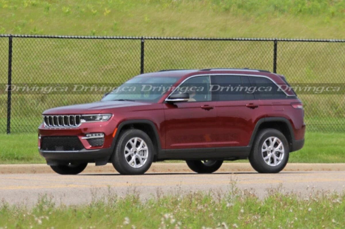 Nuova Jeep Grand Cherokee foto spia