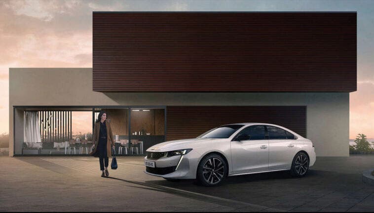 Peugeot 508 Hybrid Allure Pack finanziamento I-Move