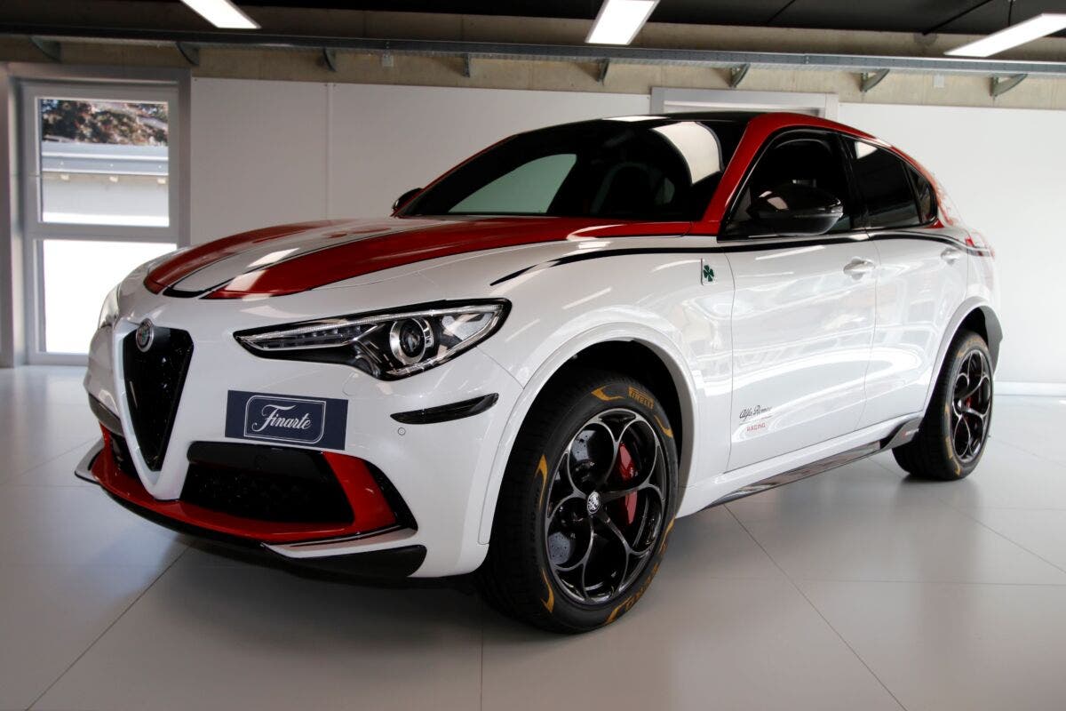 Alfa Romeo Stelvio Quadrifoglio Alfa Romeo Racing