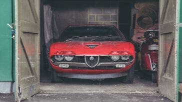 Alfa Romeo Montreal