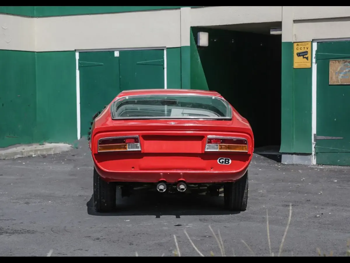 Alfa Romeo Montreal