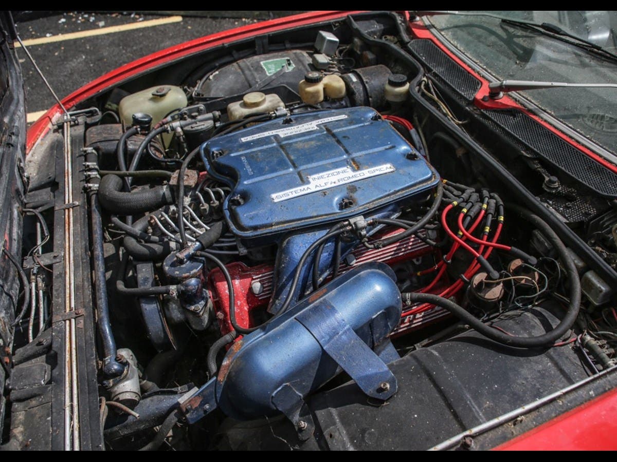 Alfa Romeo Montreal