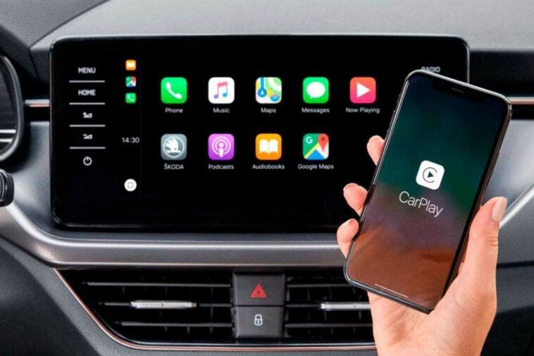 Android Auto Apple CarPlay