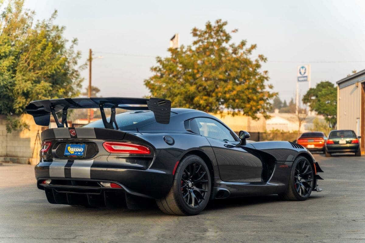 Dodge Viper ACR Extreme Aero 2016 asta