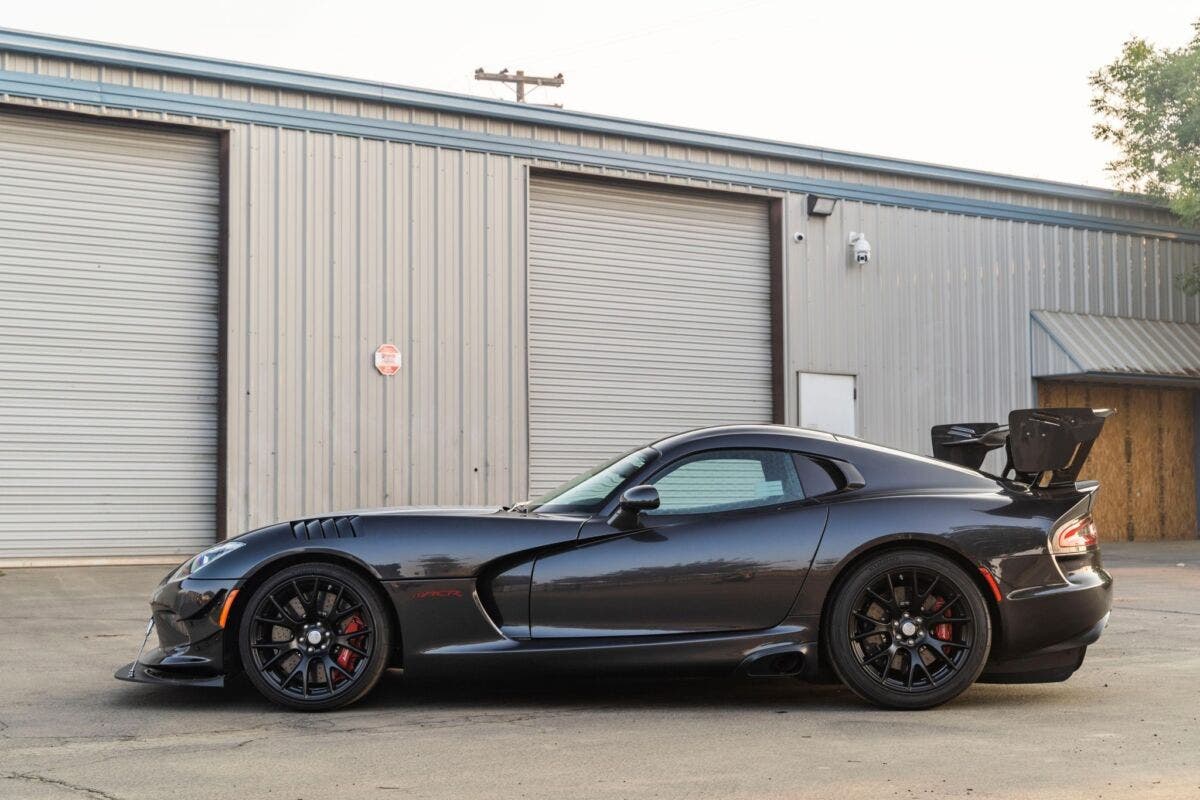 Dodge Viper ACR Extreme Aero 2016 asta