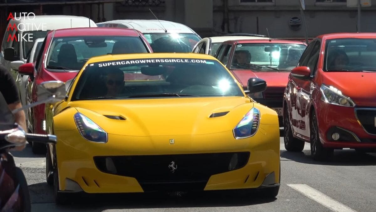 Ferrari F12tdf vs Rimac Nevera drag race