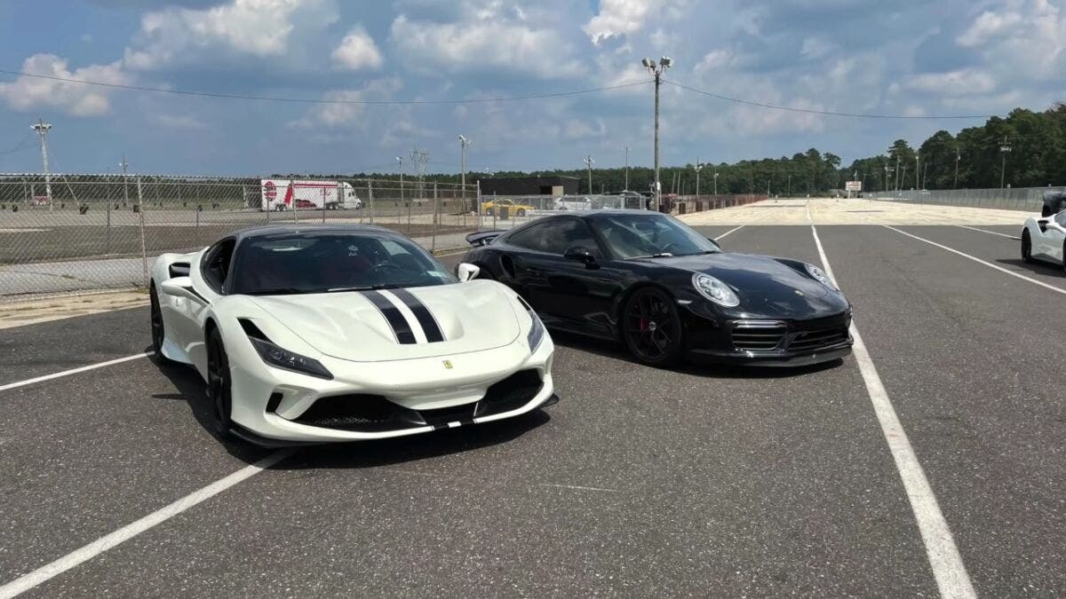 Ferrari F8 Tributo vs Porsche 911 Turbo S modificata drag race