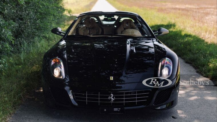 Ferrari SA Aperta 2011 asta