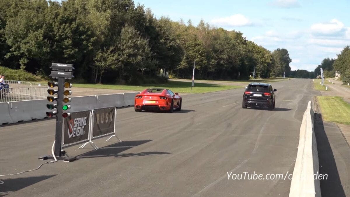 Jeep Grand Cherokee Trackhawk vs Ferrari 812 GTS drag race