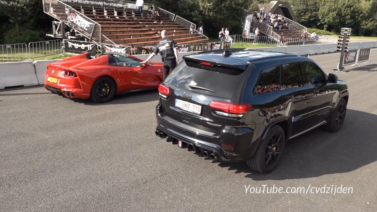 Jeep Grand Cherokee Trackhawk vs Ferrari 812 GTS drag race