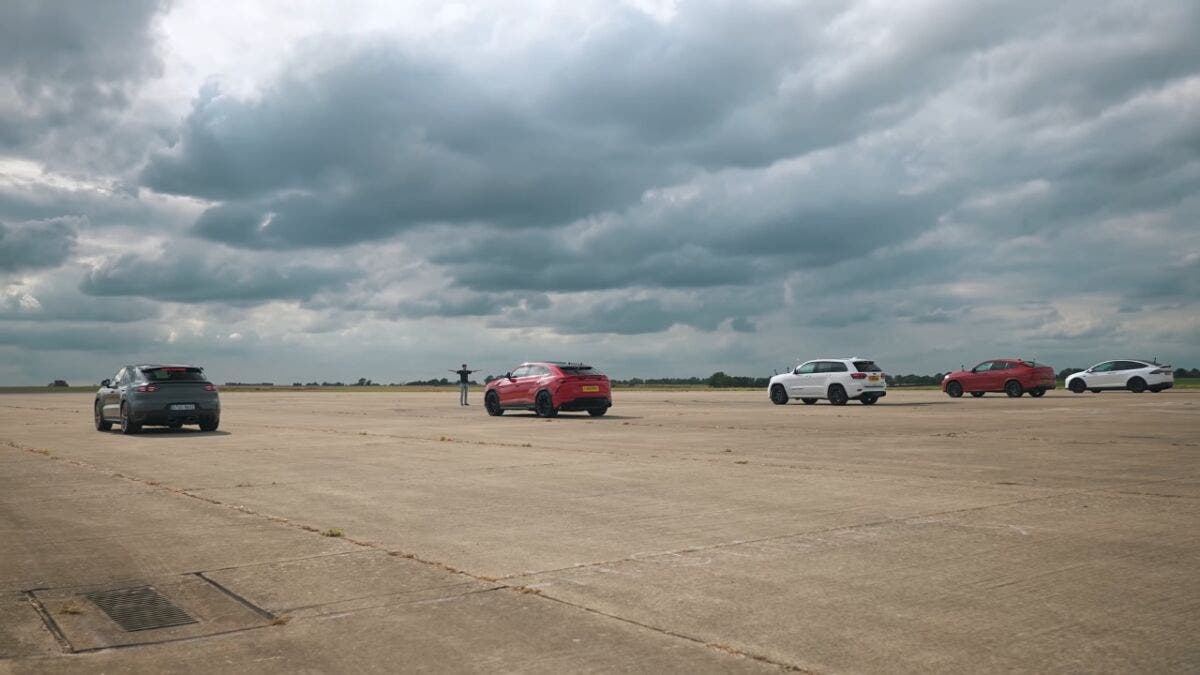 Jeep Grand Cherokee Trackhawk vs Tesla Model X vs BMW X6 M vs Porsche Cayenne Turbo GT vs Lamborghini Urus drag race