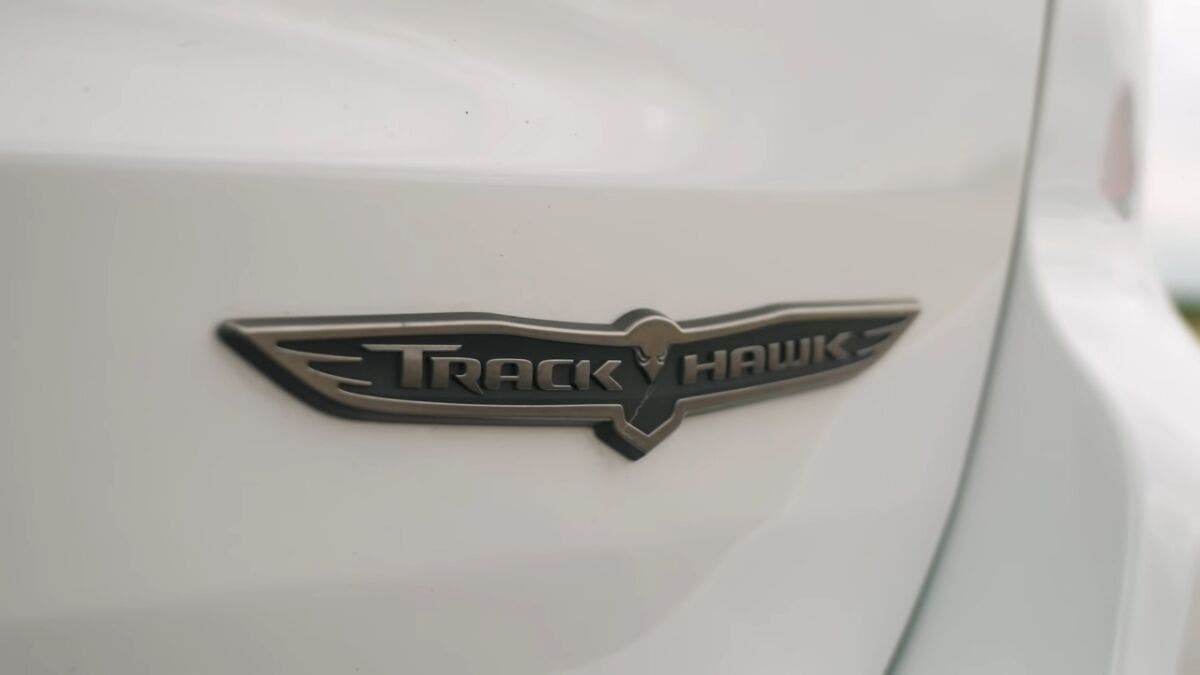 Jeep Grand Cherokee Trackhawk vs Tesla Model X vs BMW X6 M vs Porsche Cayenne Turbo GT vs Lamborghini Urus drag race