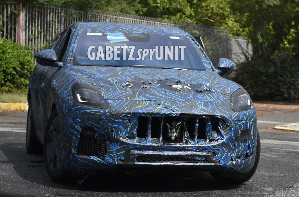 Maserati Grecale nuovo avvistamento foto spia