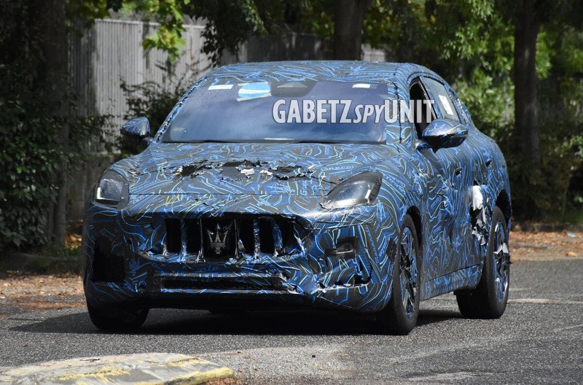 Maserati Grecale nuovo avvistamento foto spia