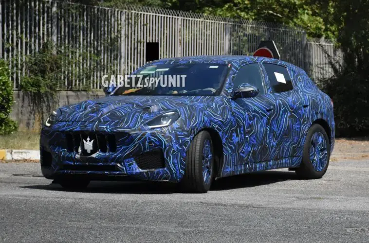 Maserati Grecale nuovo avvistamento foto spia