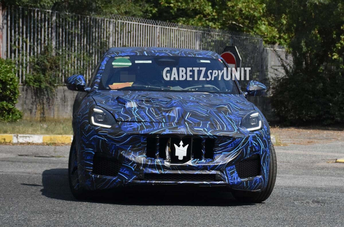 Maserati Grecale nuovo avvistamento foto spia