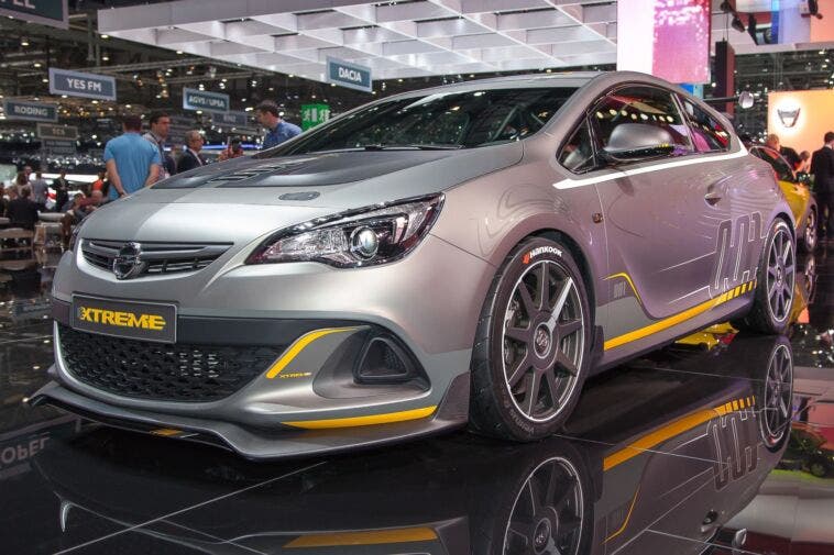 Opel Astra OPC Extreme