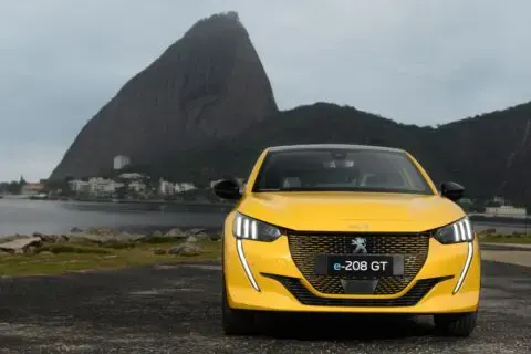 Peugeot e-208 GT Brasile