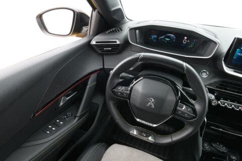 Peugeot e-208 GT Brasile