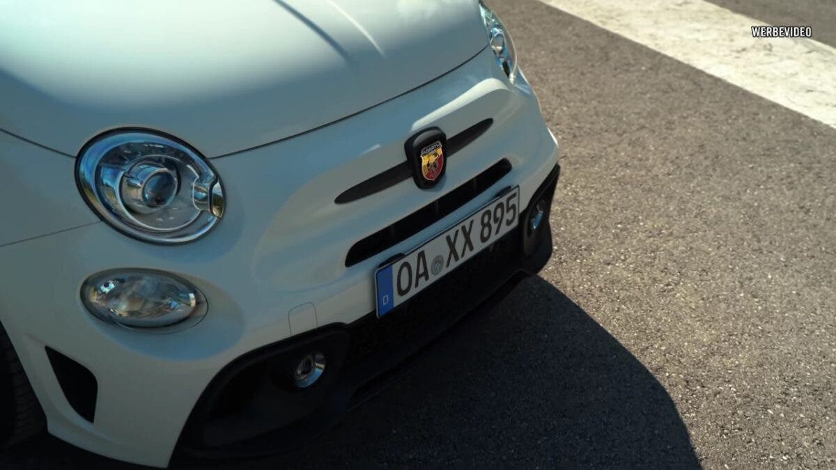 Abarth 595 Competizione vs Mercedes Classe X modificato drag race