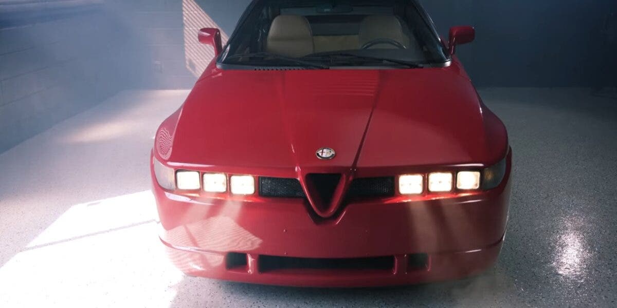 Alfa Romeo SZ: il divertimento alla guida è assicurato [Video ...