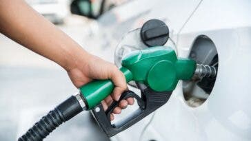 Bonus di 100 euro per la benzina