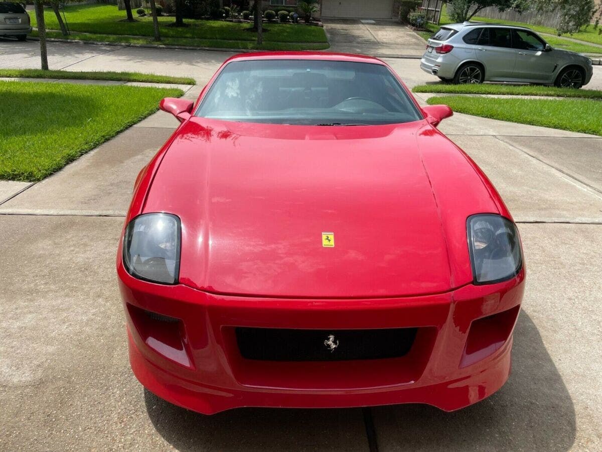 Chevrolet Camaro 1985 replica Ferrari