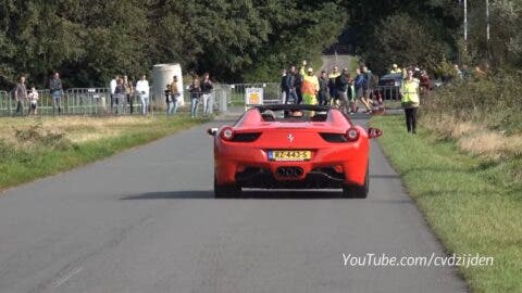 Ferrari 458 Spider vs Rolls-Royce Ghost drag race
