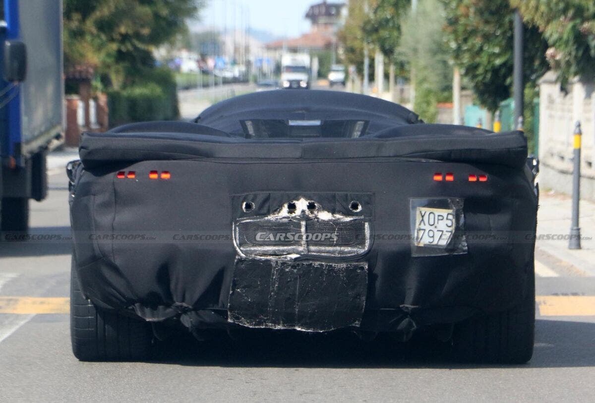 Ferrari Icona hypercar retrò nuove foto spia