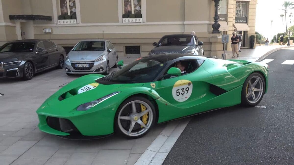 Ferrari LaFerrari Signal Green