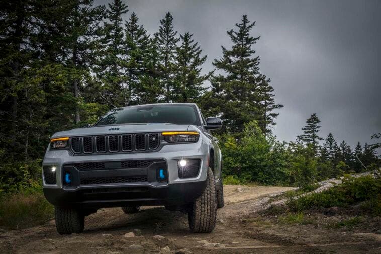 Jeep Grand Cherokee 2022 motore V8