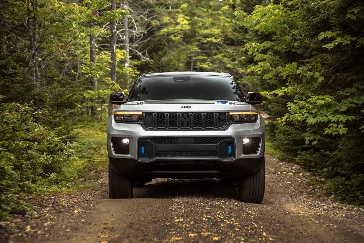 Jeep Grand Cherokee 2022 motore V8