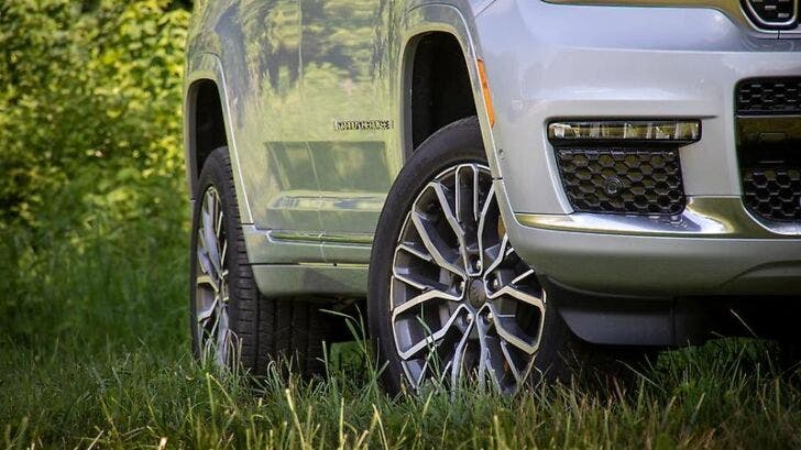 Jeep Grand Cherokee L Wards 10 Best Interiors List 2021