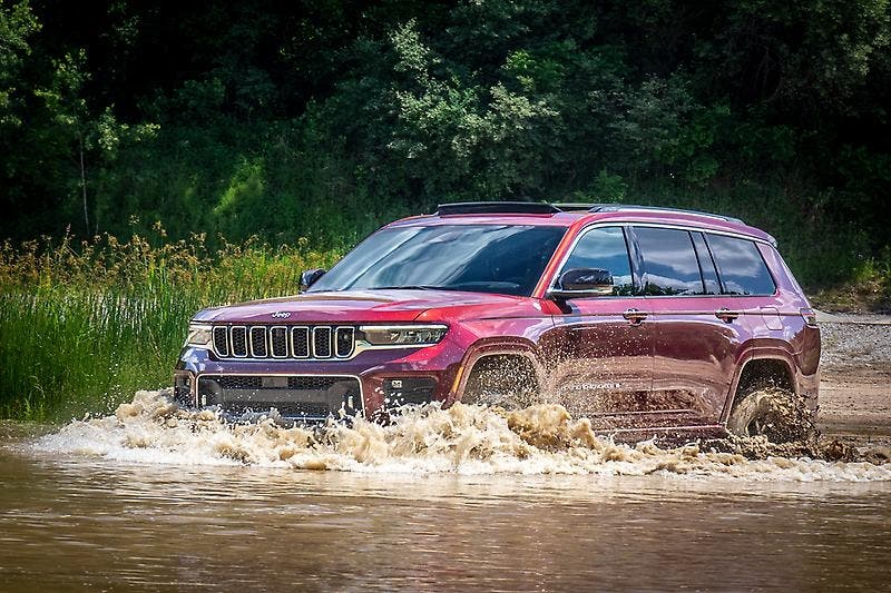 Jeep Grand Cherokee L Wards 10 Best Interiors List 2021