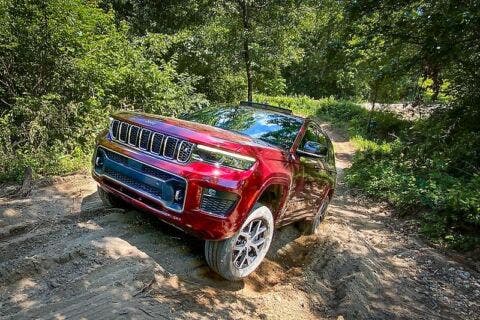 Jeep Grand Cherokee L Wards 10 Best Interiors List 2021