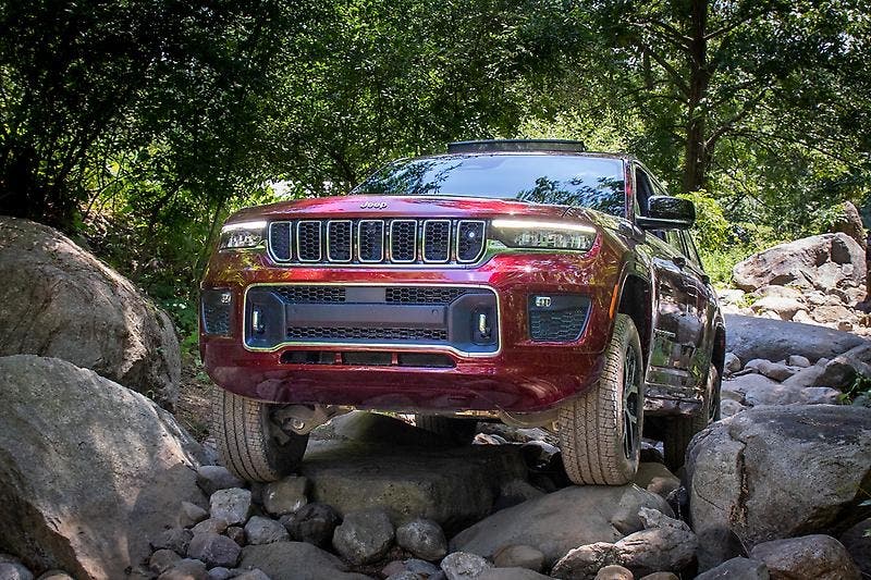 Jeep Grand Cherokee L Wards 10 Best Interiors List 2021
