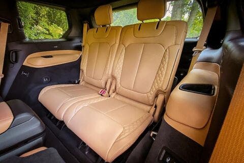 Jeep Grand Cherokee L Wards 10 Best Interiors List 2021
