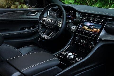 Jeep Grand Cherokee L Wards 10 Best Interiors List 2021