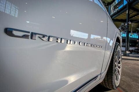 Jeep Grand Cherokee L Wards 10 Best Interiors List 2021