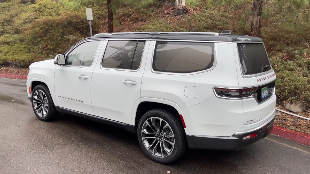 Jeep Grand Wagoneer 2022 Doug DeMuro