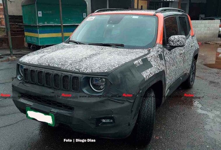 Jeep Renegade 2023 nuovo prototipo foto spia