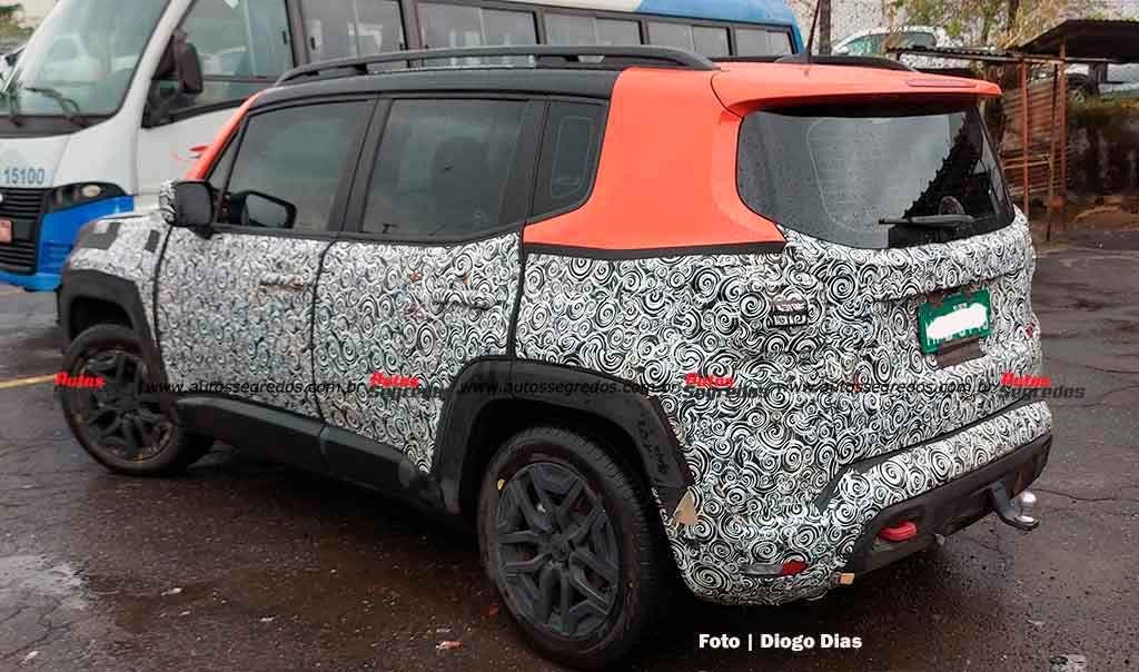 Jeep Renegade 2023 nuovo prototipo foto spia
